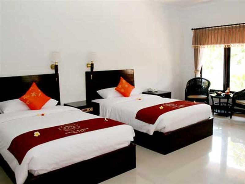 Puri Saron Hotel Baruna Beach Lovina Exterior photo